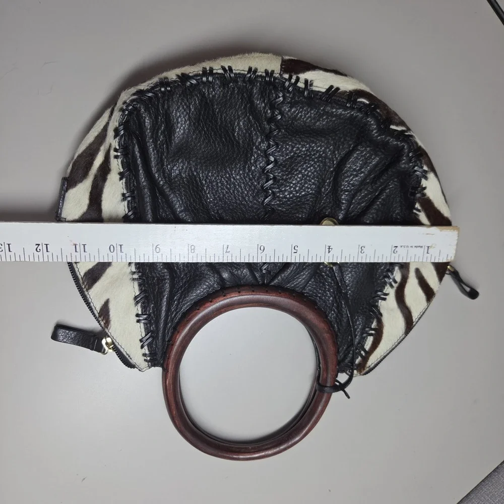 Vtg Vanessa Zebra Print calfhair & pebbled leather Hobo Handbag Wood Handle